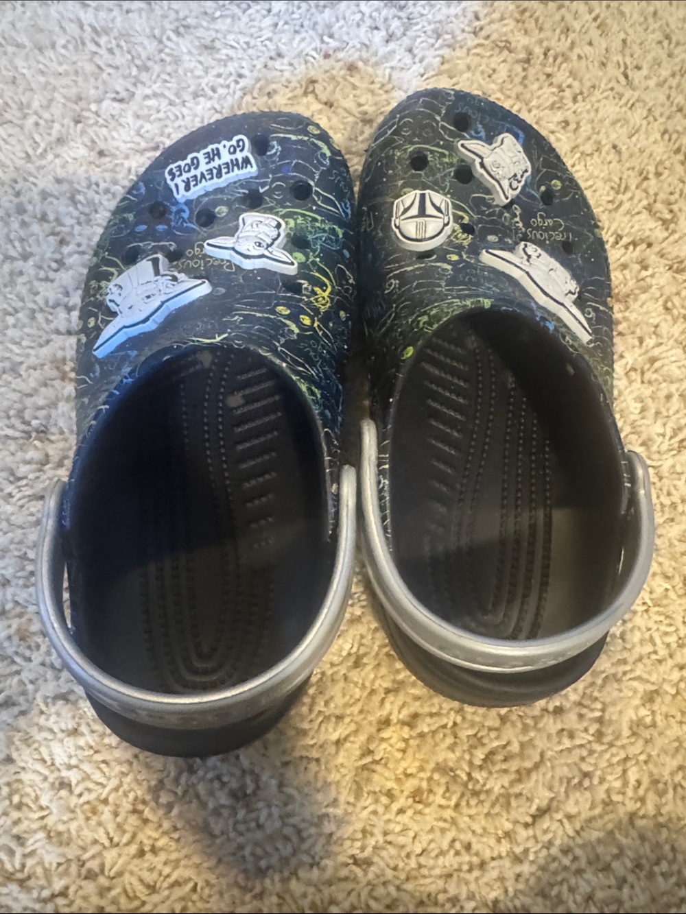 CROCS Kids Black with Silver Strap Star Wars The Child Clogs - Picture 3 of 6